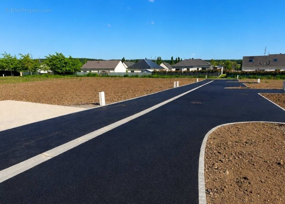 Photo Terrain à Le Manoir au prix de 73 000€