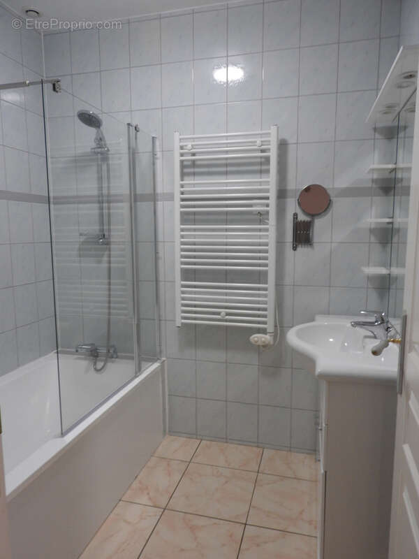 Appartement à SAINT-CHINIAN