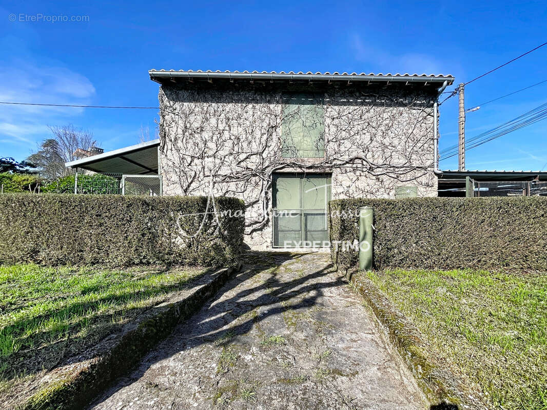 Maison familiale avec potentiel locatif et son terrain d'environ 2000m2 - photo 22
