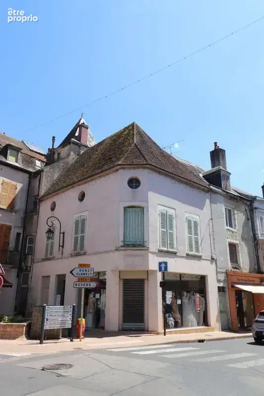 Maison à COSNE-COURS-SUR-LOIRE