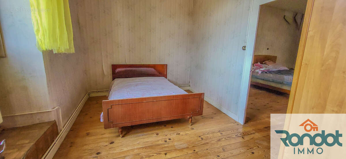 Maison 4 pièces/2 chambres d'une surface de 105 m2 sur une parcelle de 436 m2 + granges - photo 6
