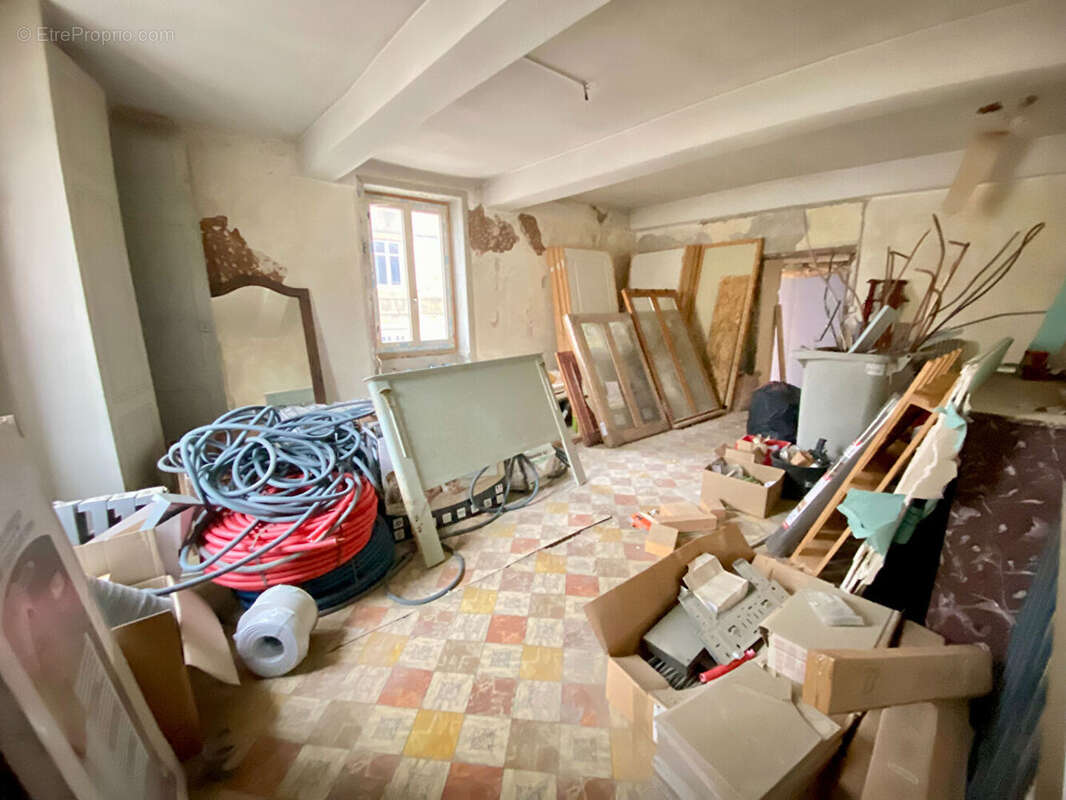 Maison à SEMUR-EN-BRIONNAIS