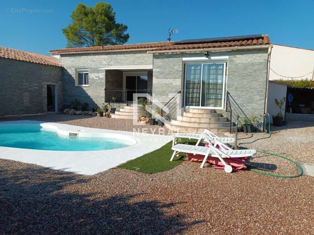 Dans zone artisanale montauroux  : local 50 m2  + 50 à fermer+ habitation - photo 7