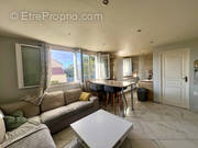 Appartement à SARTROUVILLE