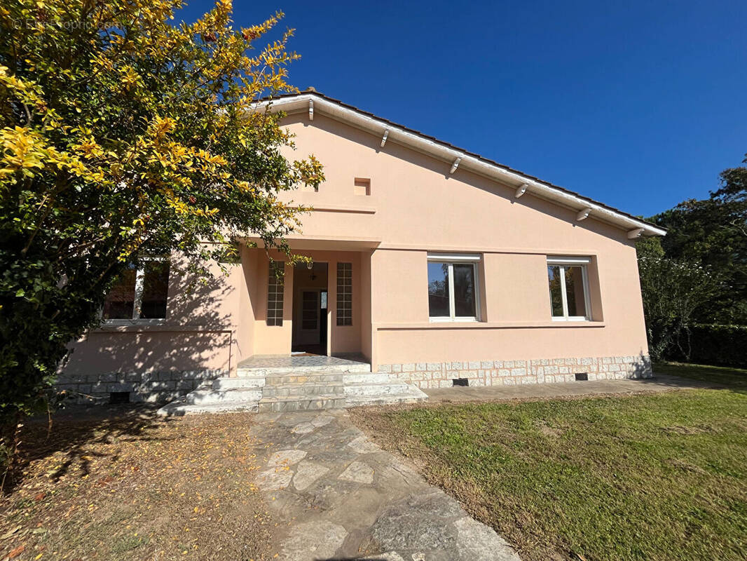 Maison à CASTELMORON-SUR-LOT