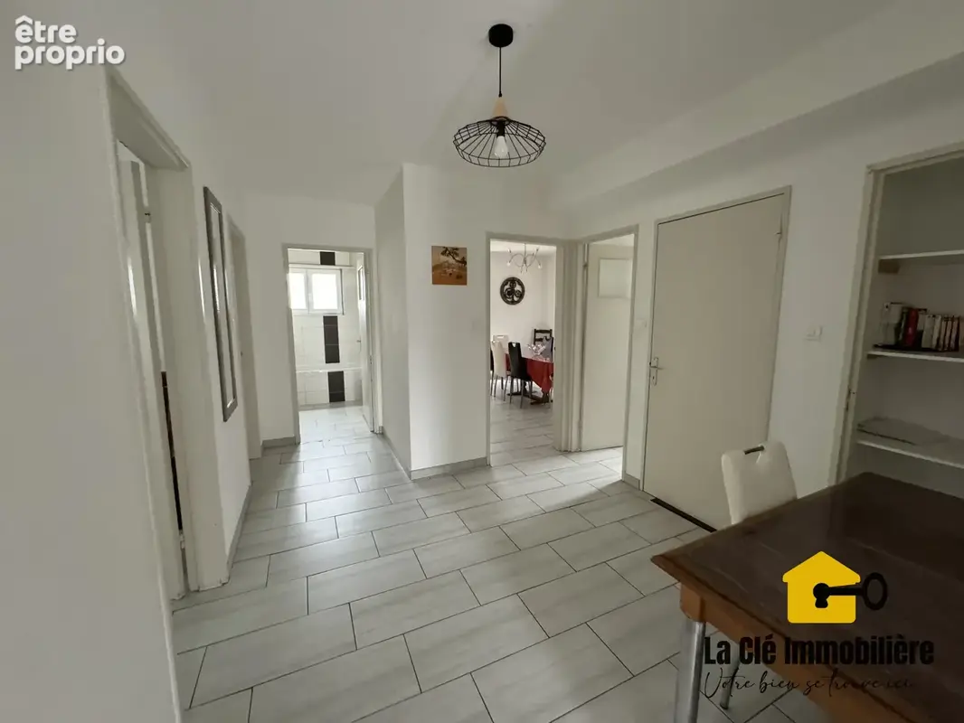 Maison bi-famille de 190m2 sur un terrain de 755m2 - photo 3