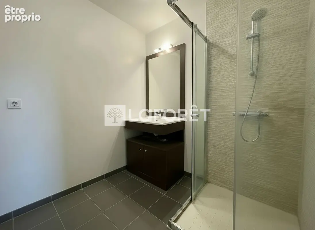 Appartement Paris 1 pièce(s) 44.15 m2 - photo 2
