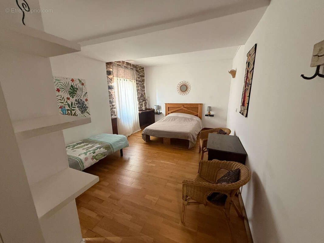 Maison à LE CAYLAR