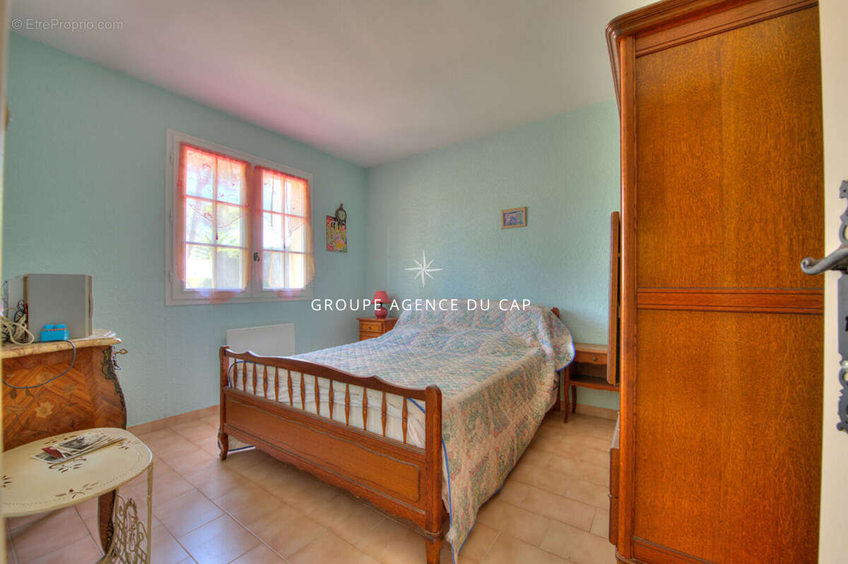 Maison à ROQUEBRUNE-SUR-ARGENS