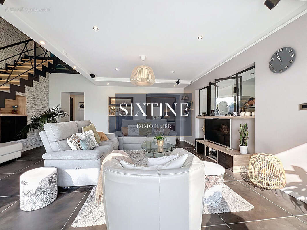 Maison à BOURGOIN-JALLIEU