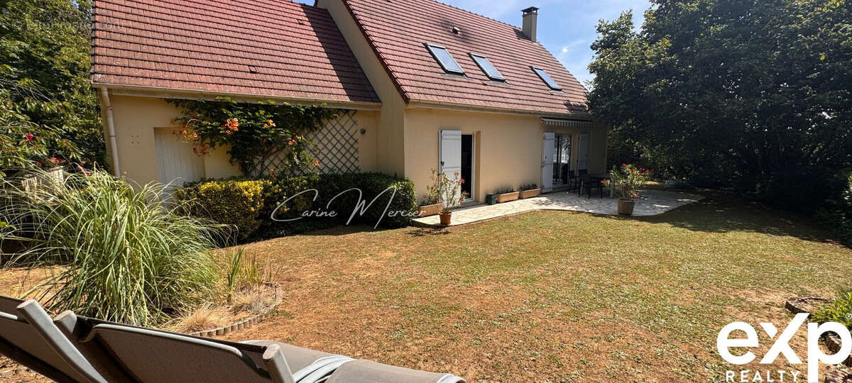 Maison 134 m² à Beynes  - photo 2