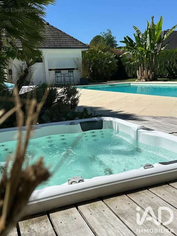 Maison 226 m² à Benejacq  - photo 8