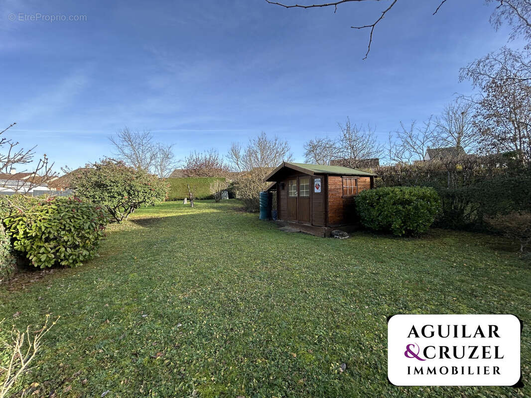 Maison à SAINT-DOULCHARD