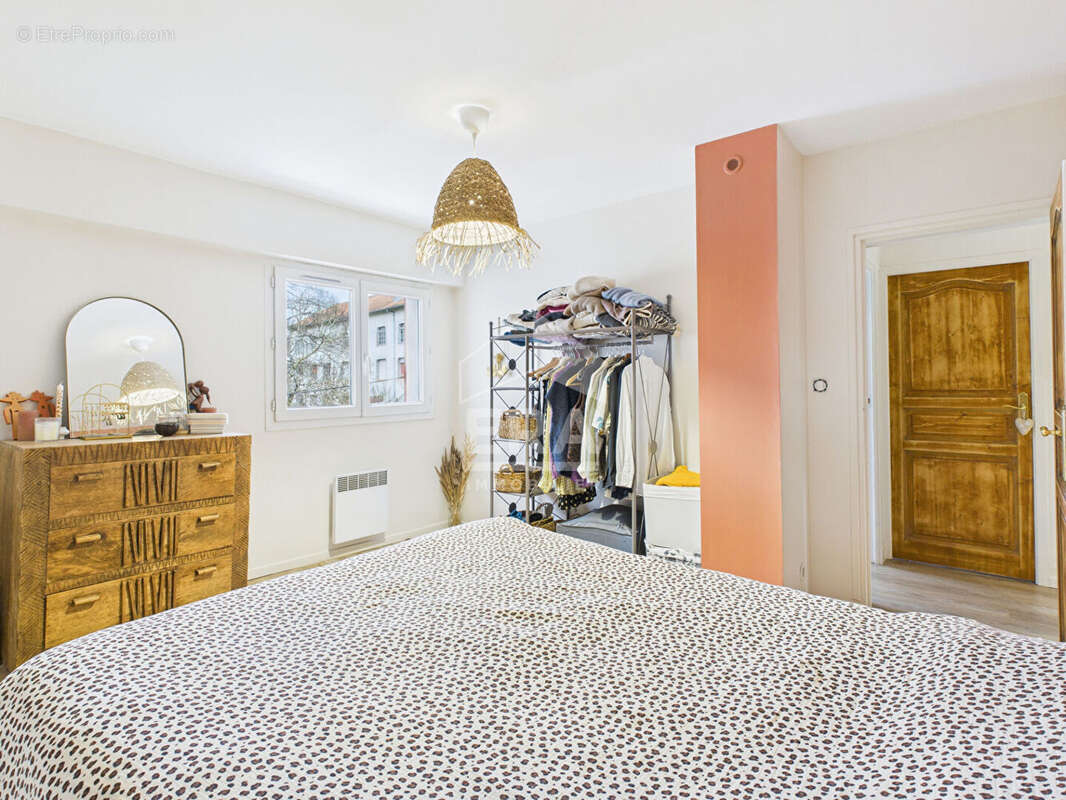 Hasparren - Vente Maison mitoyenne - entièrement rénovée avec jardin privatif - photo 7