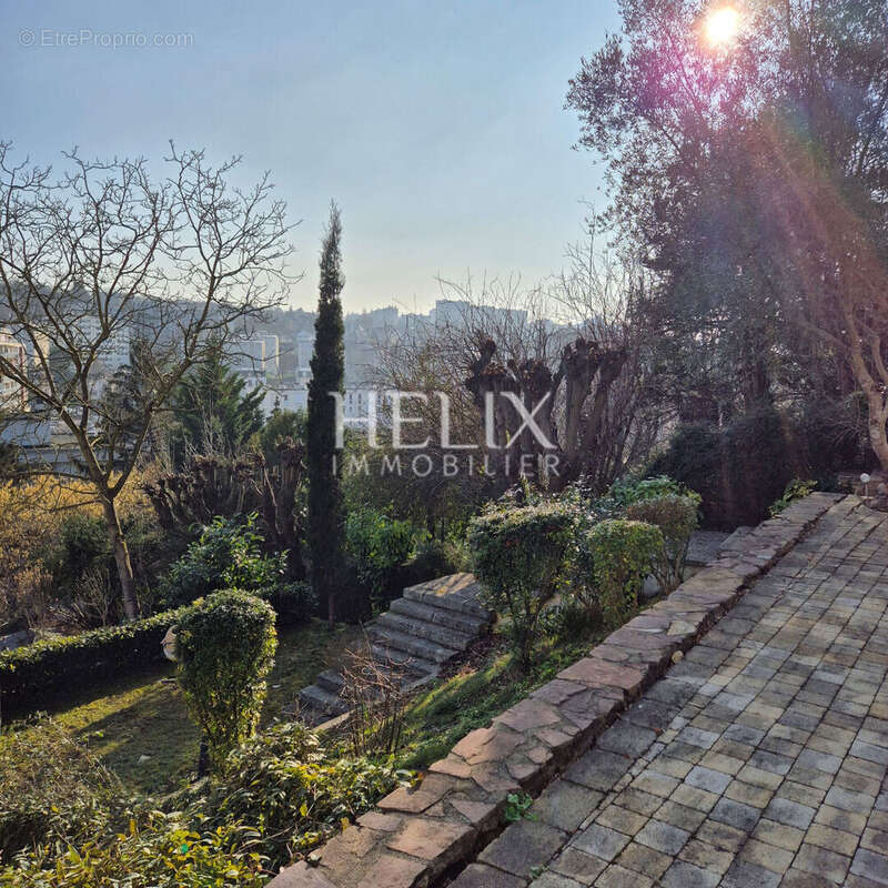 Maison à SAINT-GERMAIN-EN-LAYE