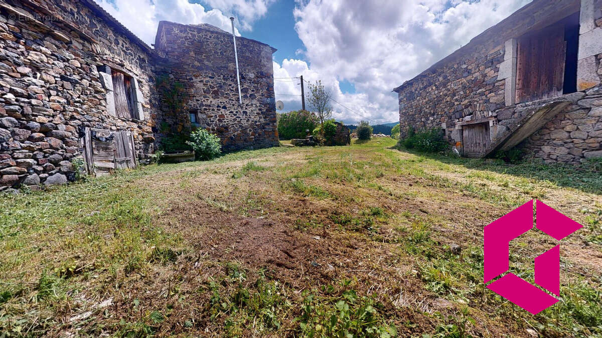 Maison à BESSAMOREL