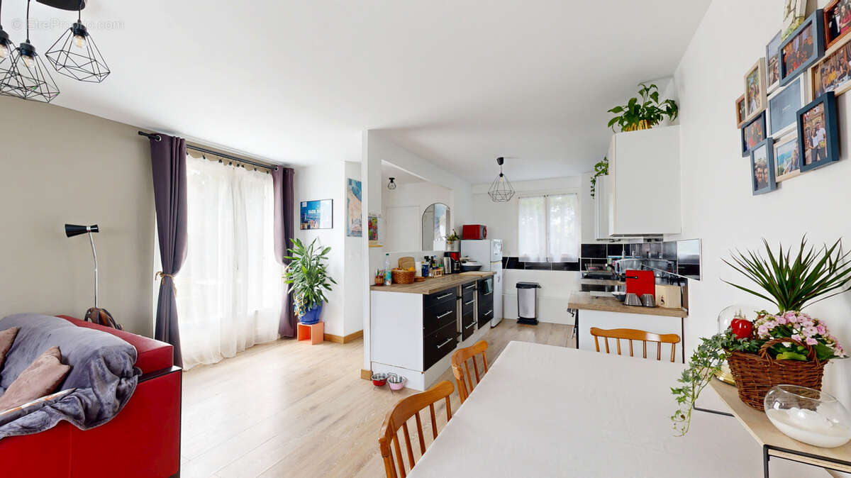 Maison à PLAISIR