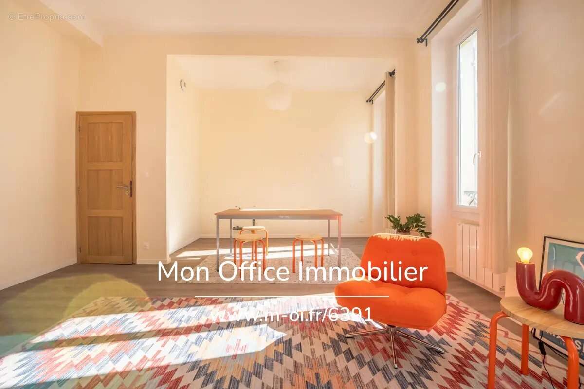 Appartement à MARSEILLE-1E