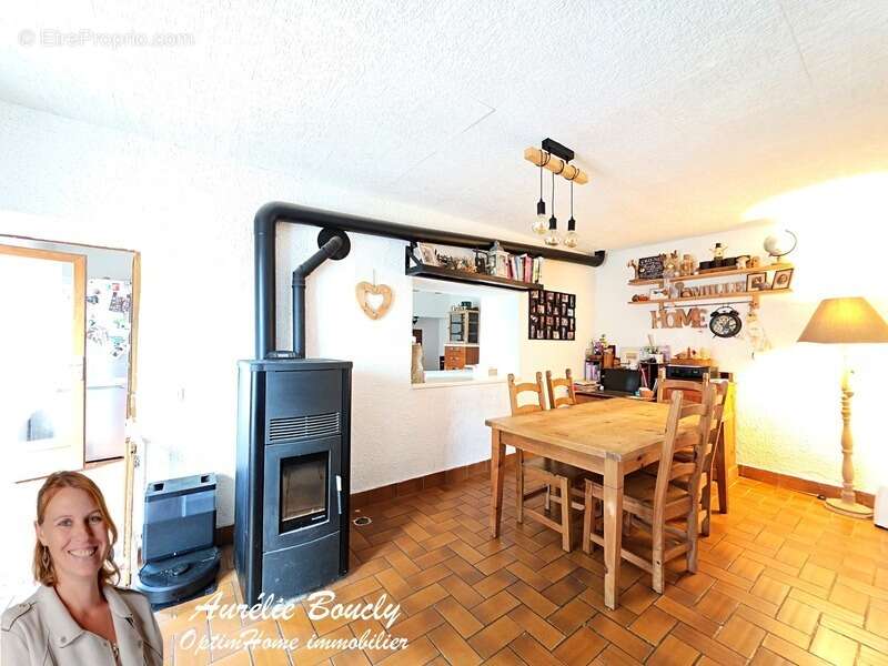 Maison à ENTRE-DEUX-GUIERS