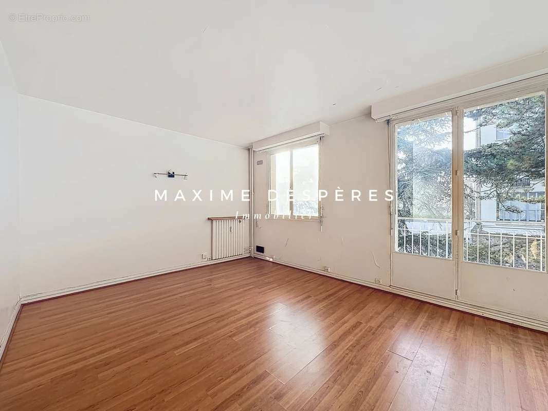 Appartement à NEUILLY-SUR-SEINE
