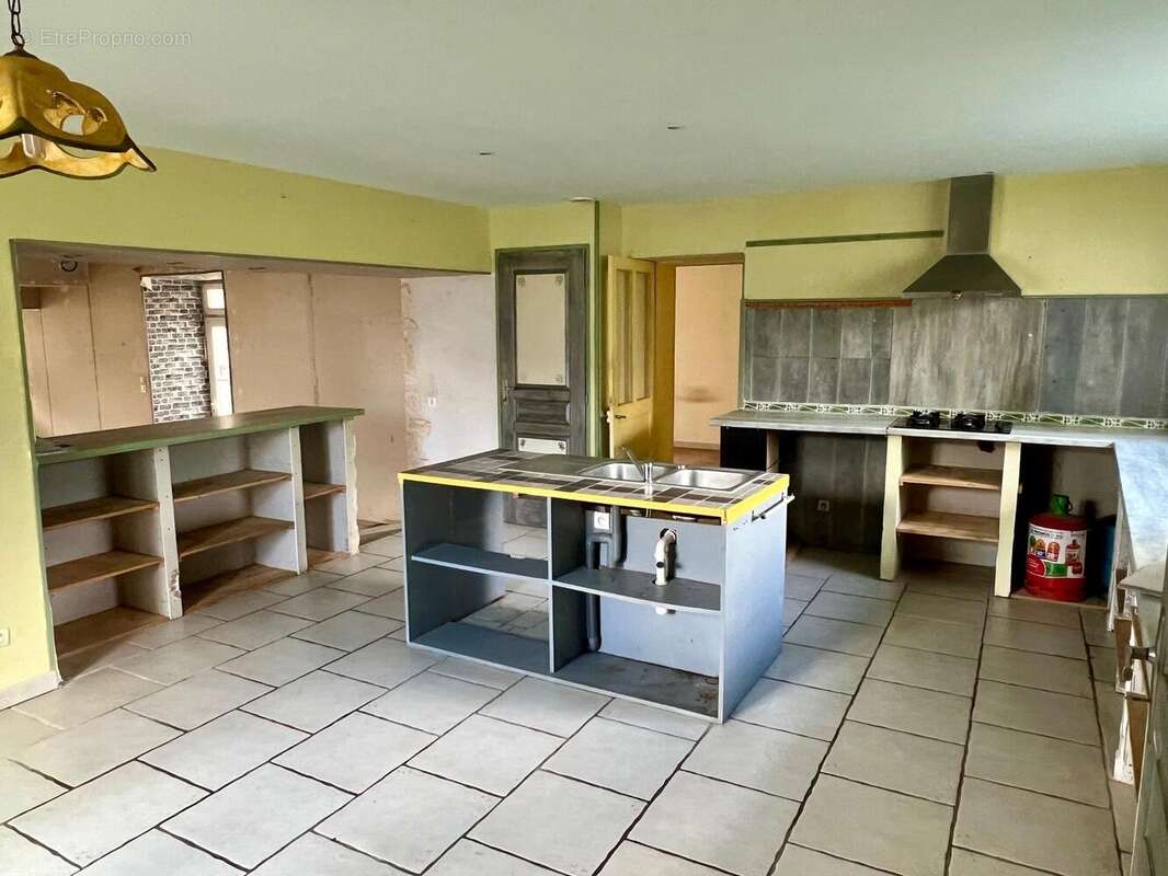 Maison 124 m² à Mazeray  - photo 5