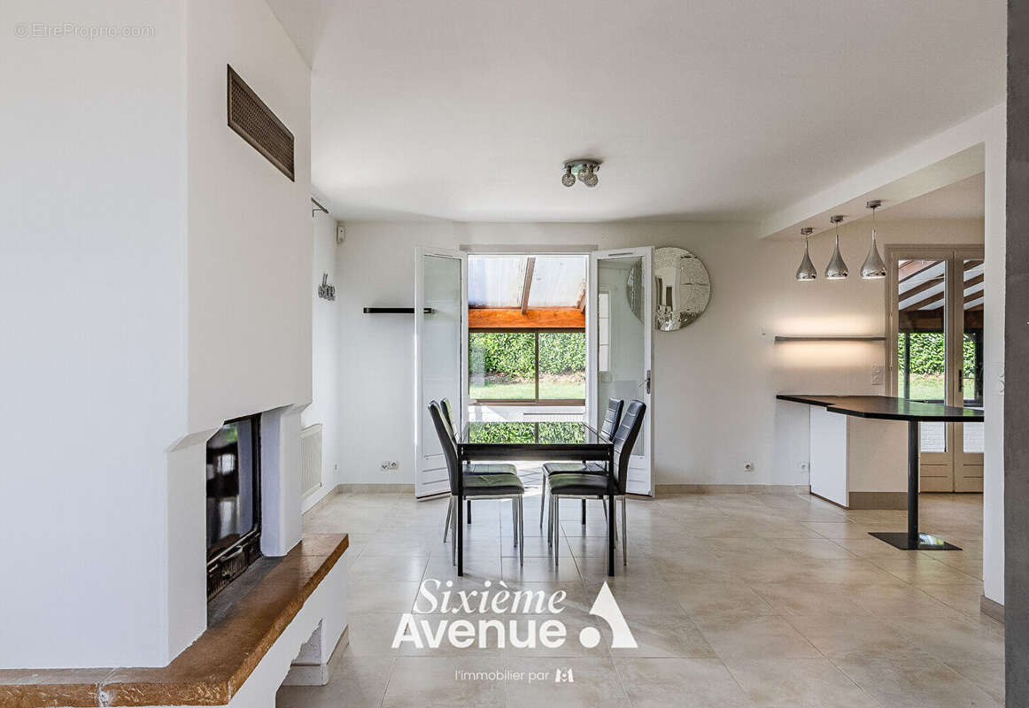 Maison à CHAZAY-D'AZERGUES