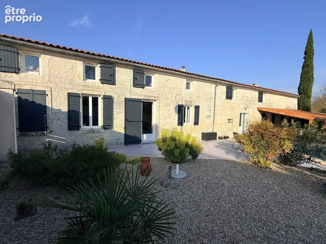 Photo 1 - Maison à SAINTES