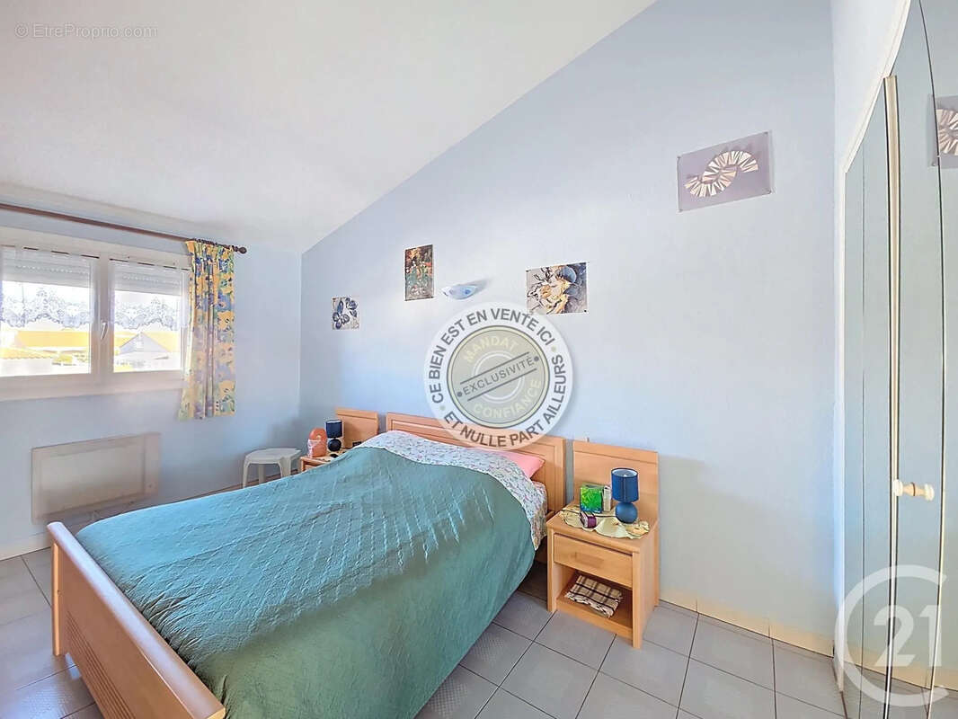 Maison à SAINT-LAURENT-DE-LA-SALANQUE