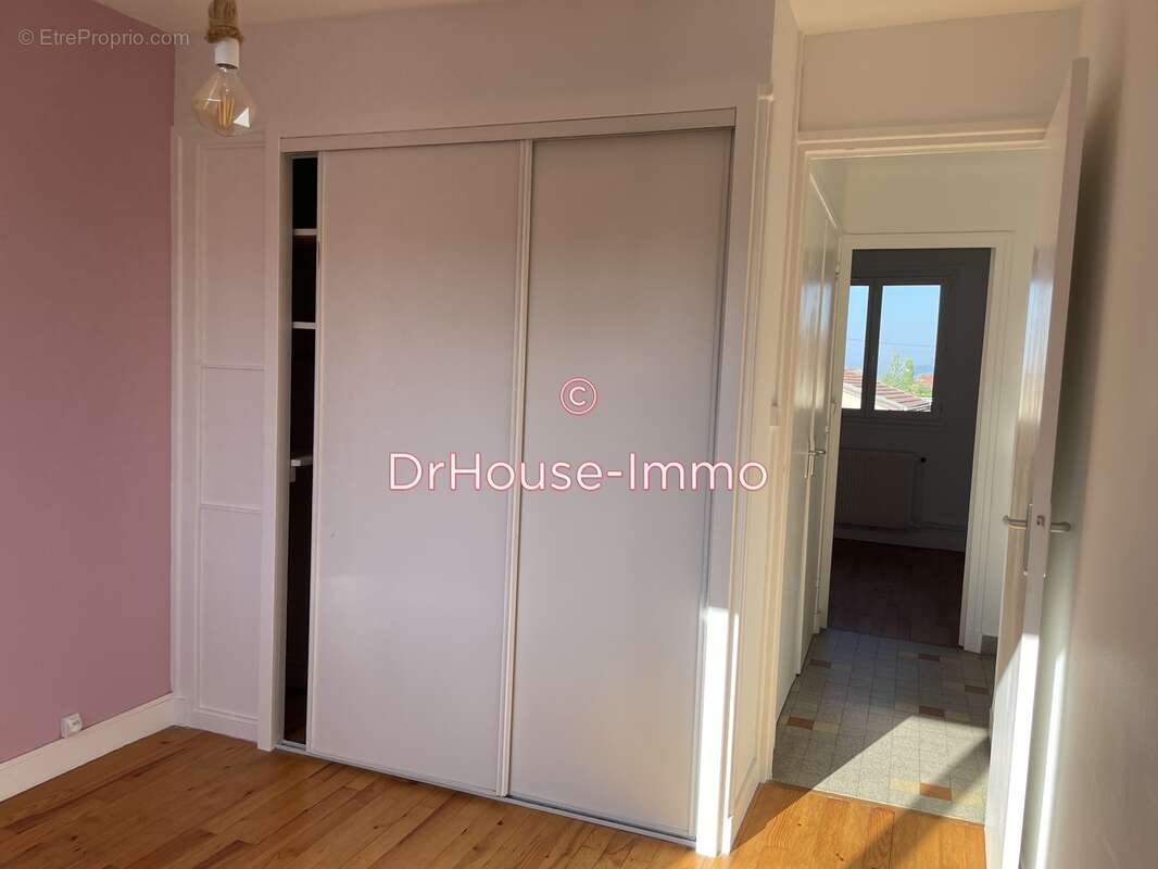 Appartement à LA RICAMARIE