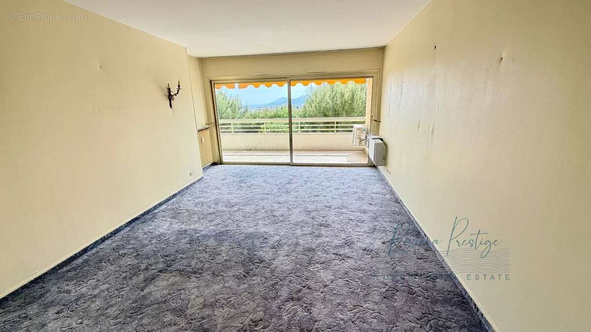 Appartement à LE CANNET