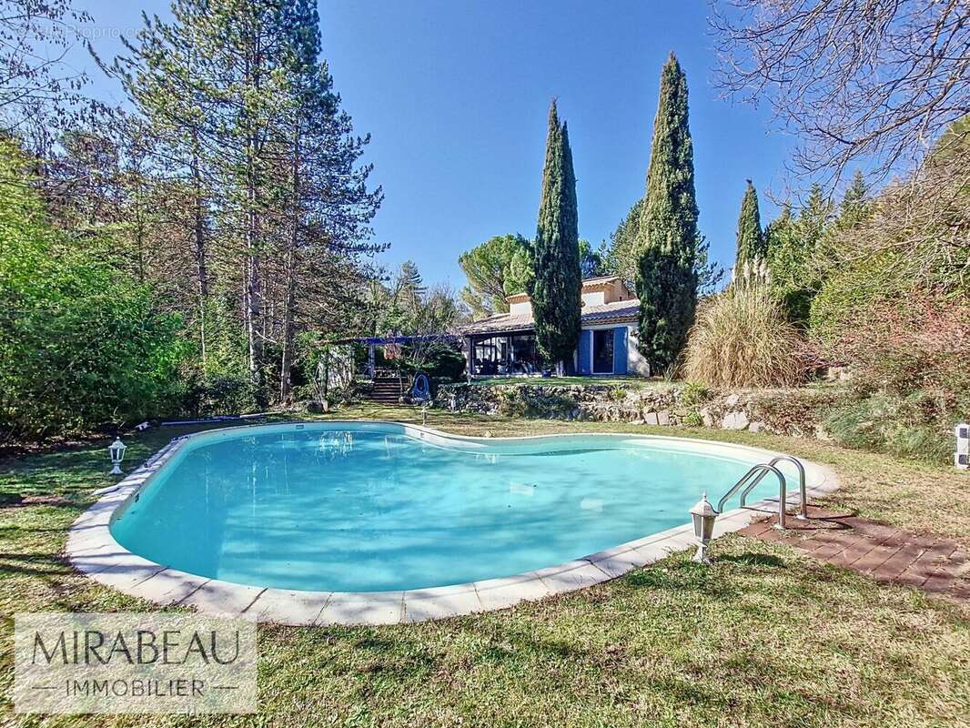 Maison à MIRABEAU