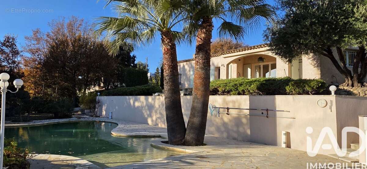 Photo 2 - Maison à LA MOTTE