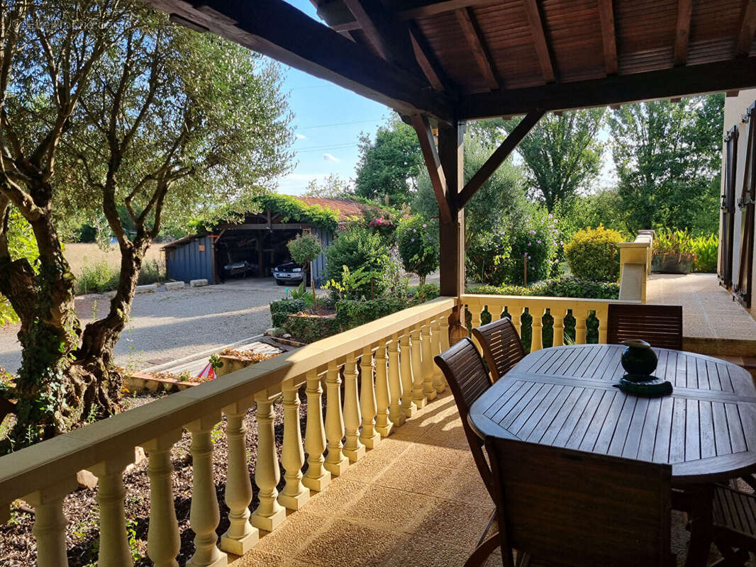 Maison à SAINTE-LIVRADE-SUR-LOT