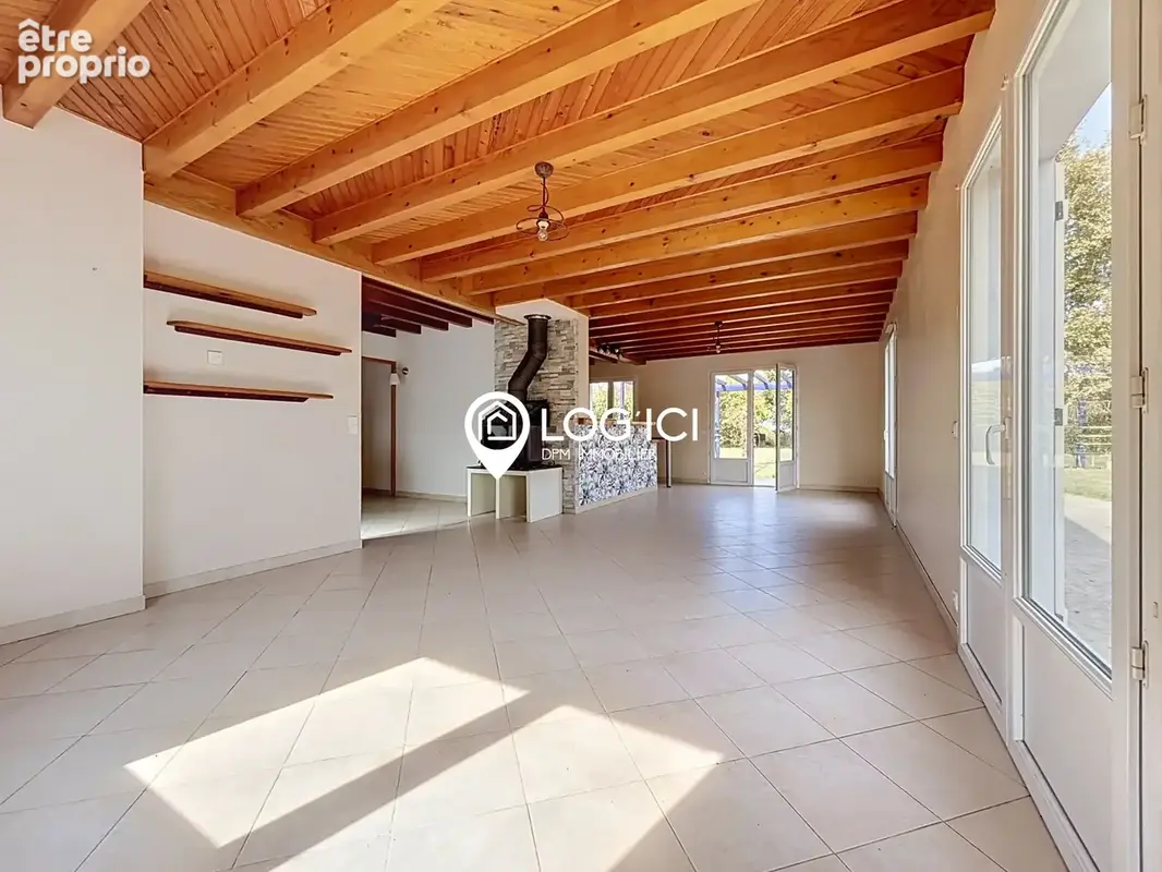 Maison récente 130 m2 avec grand séjour, 3/4 chambres, terrasse, jardin sur 1100 m2 de terrain - photo 6