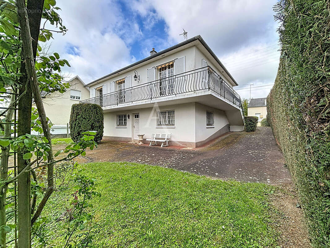 Maison à CHATEAU-GONTIER