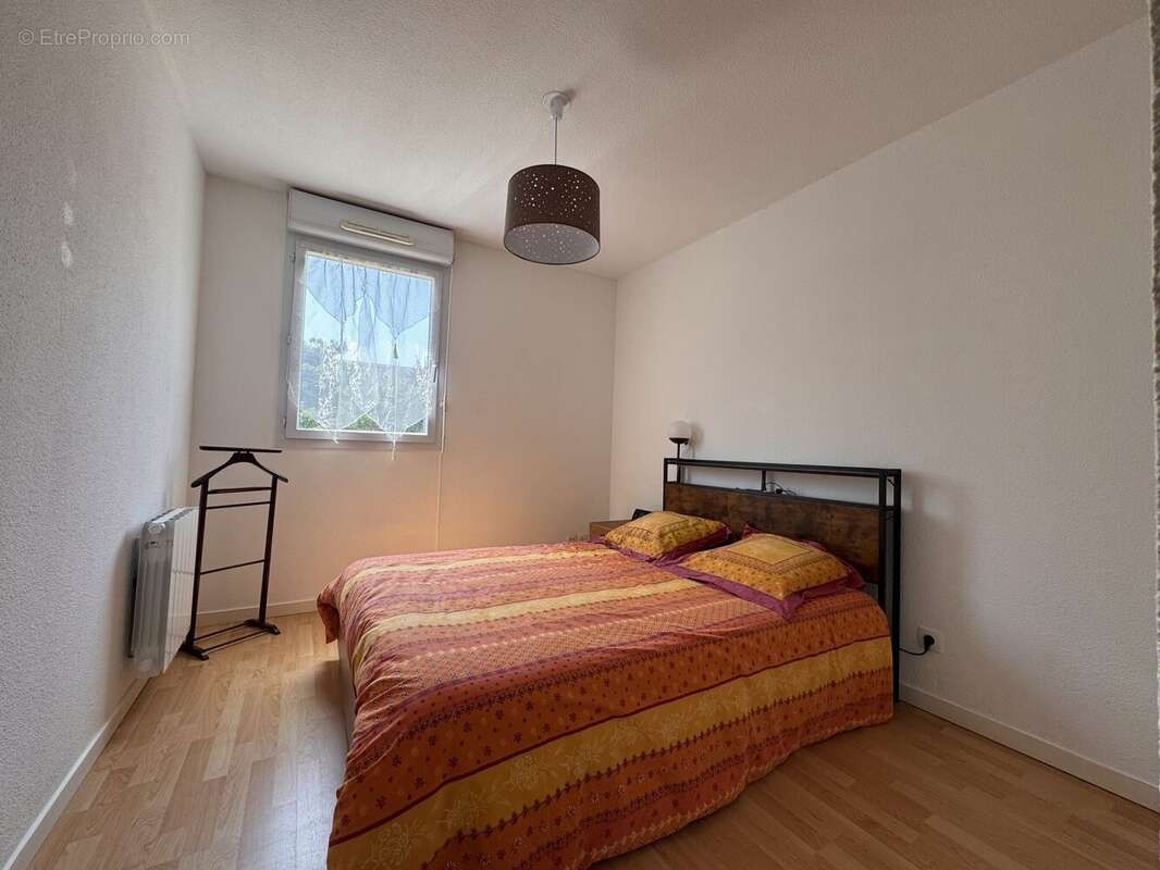 Appartement 62 m² à La Riviere-Saint-Sauveur  - photo 4