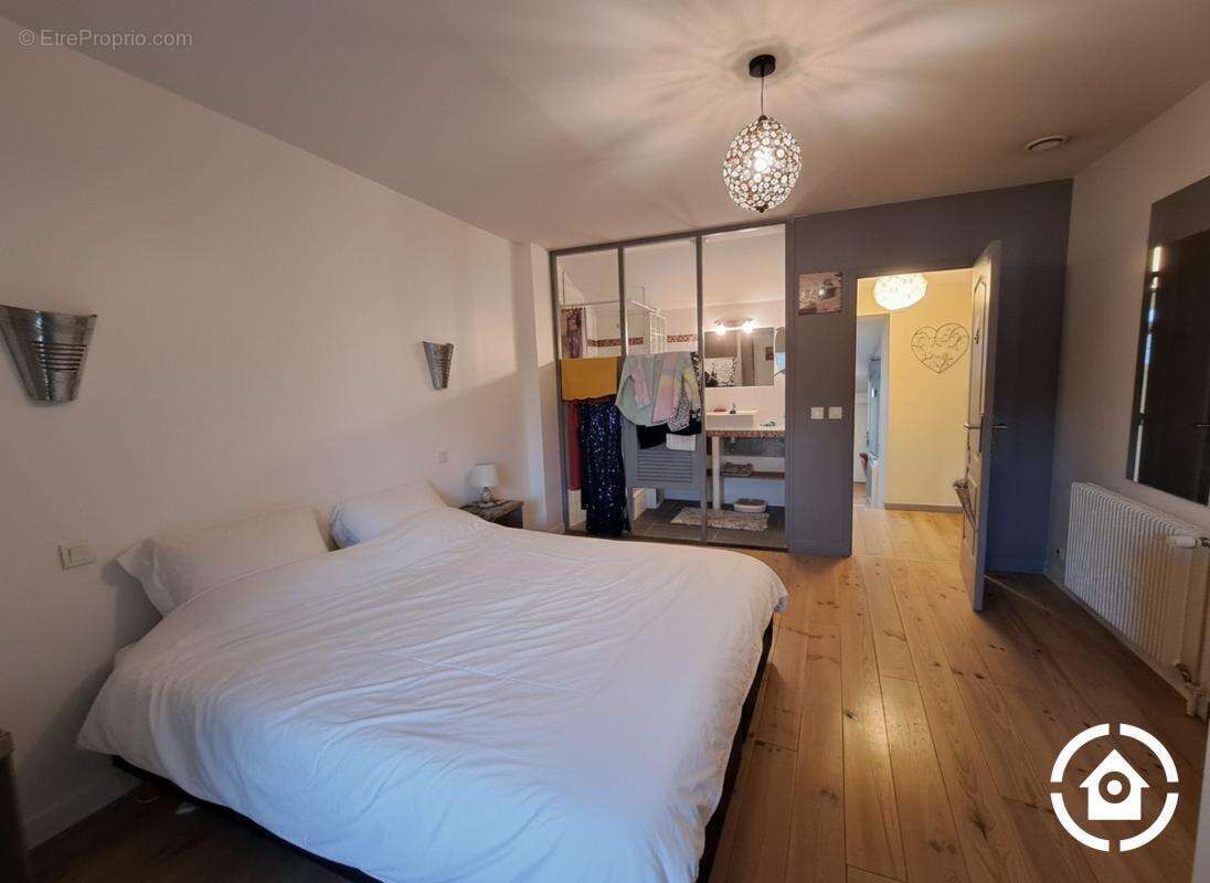 Maison en pierre - 3 chambres + appartement indépendant - 2 cha - photo 16