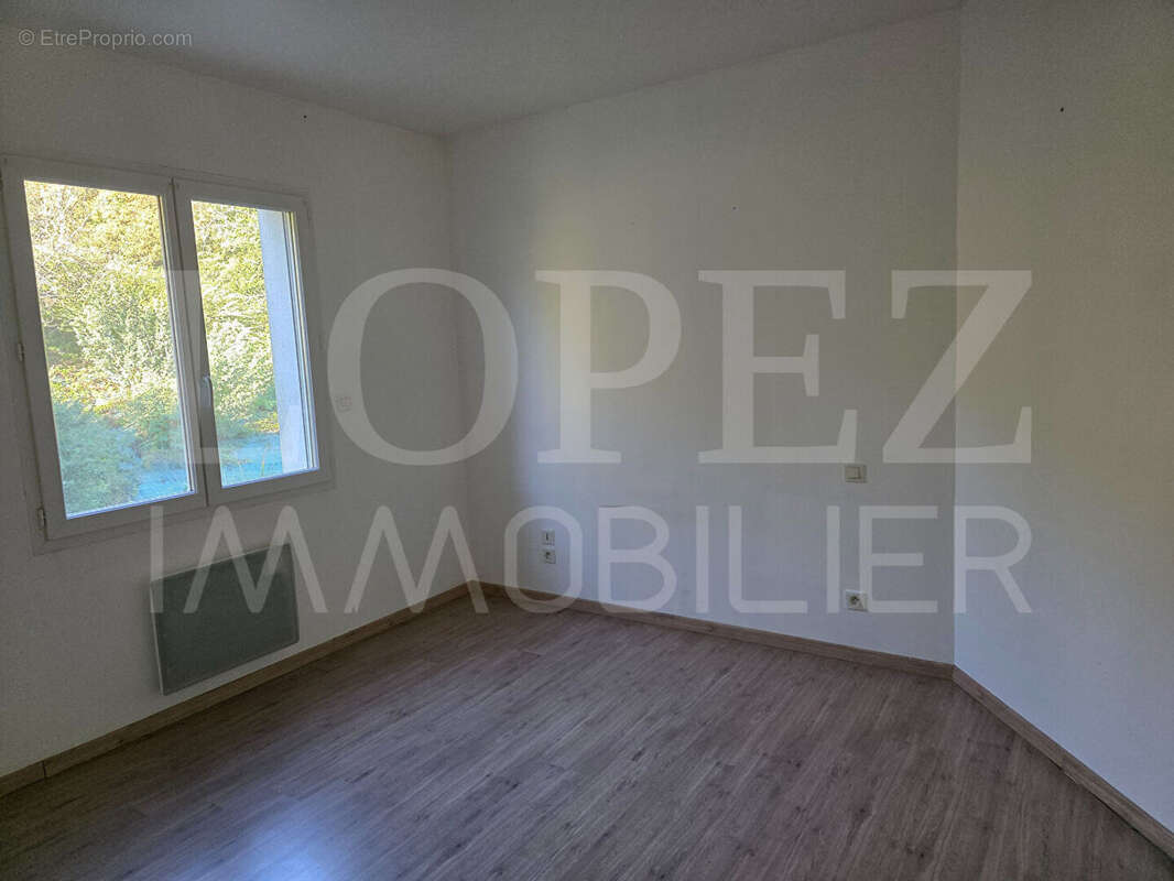 Maison à PAYRIN-AUGMONTEL