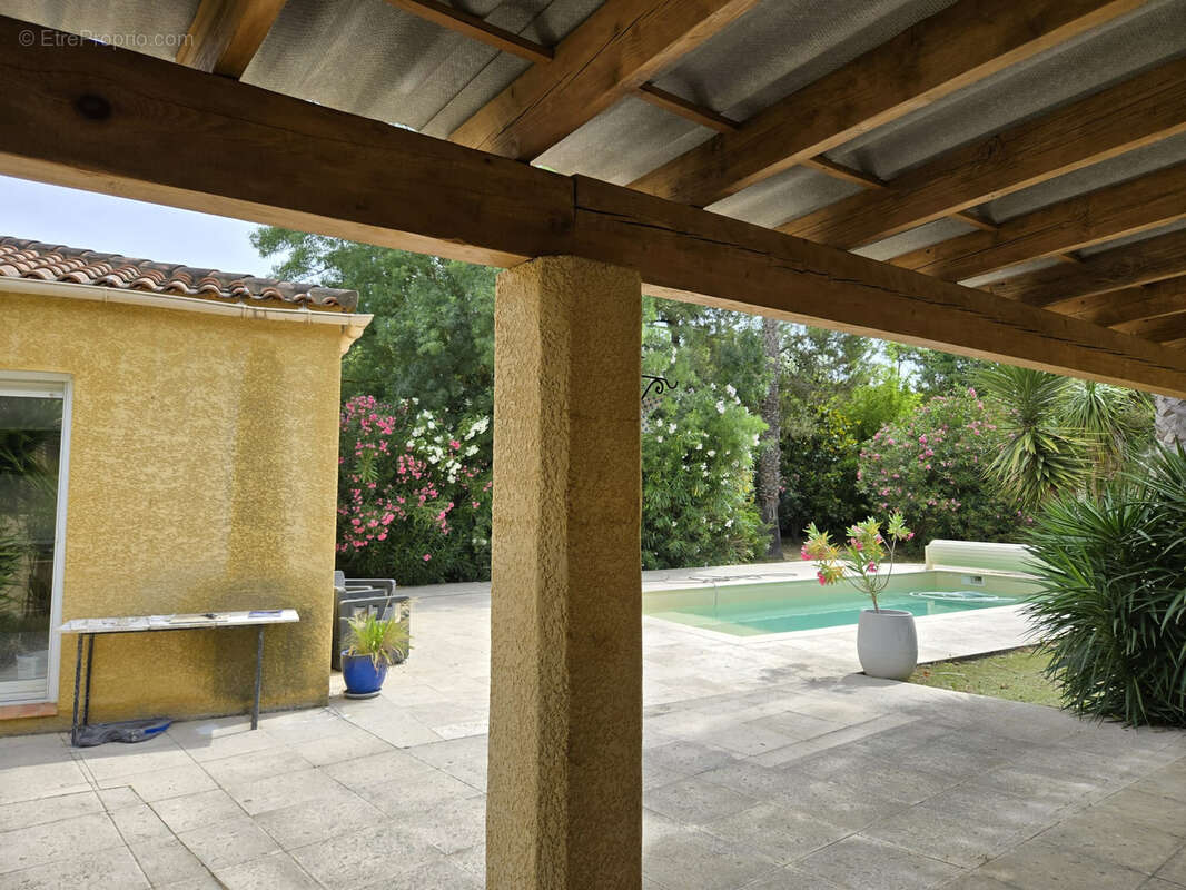 Maison à MONTAGNAC
