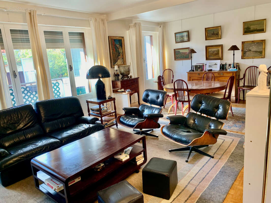 Appartement à MARSEILLE-8E