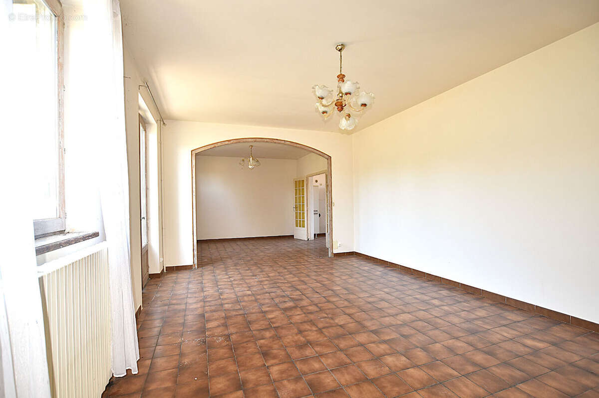 Maison à JALIGNY-SUR-BESBRE