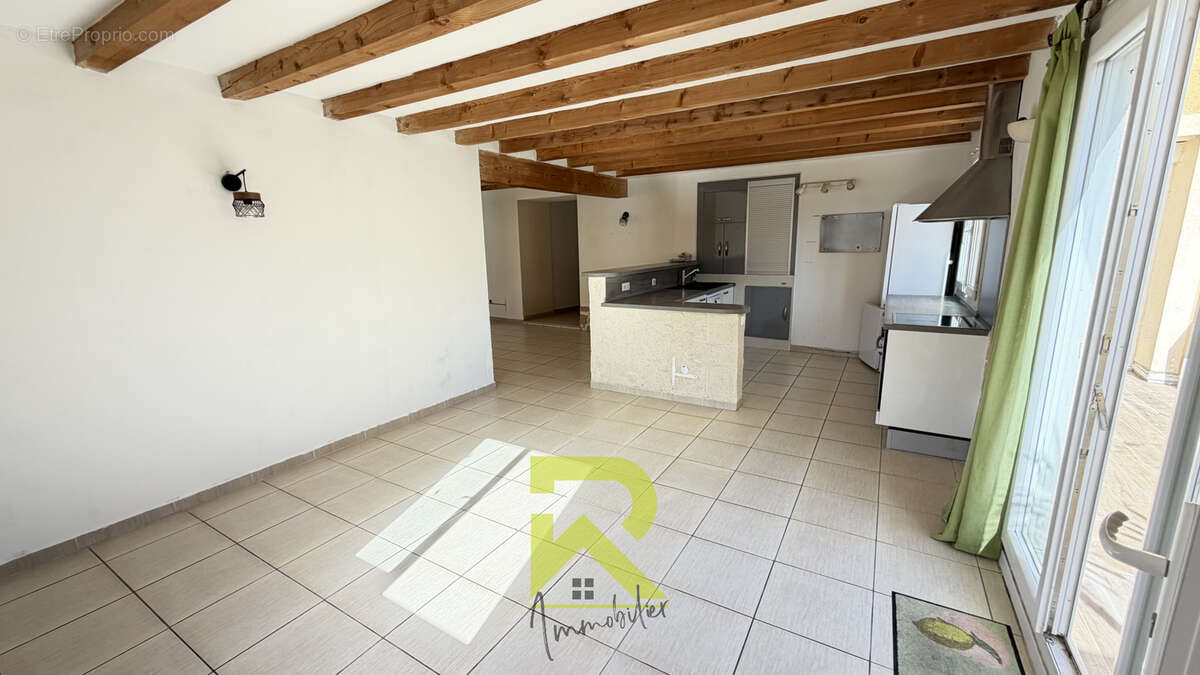 A Florensac   Spacieux appartement F7 avec grandes terrasses - photo 15