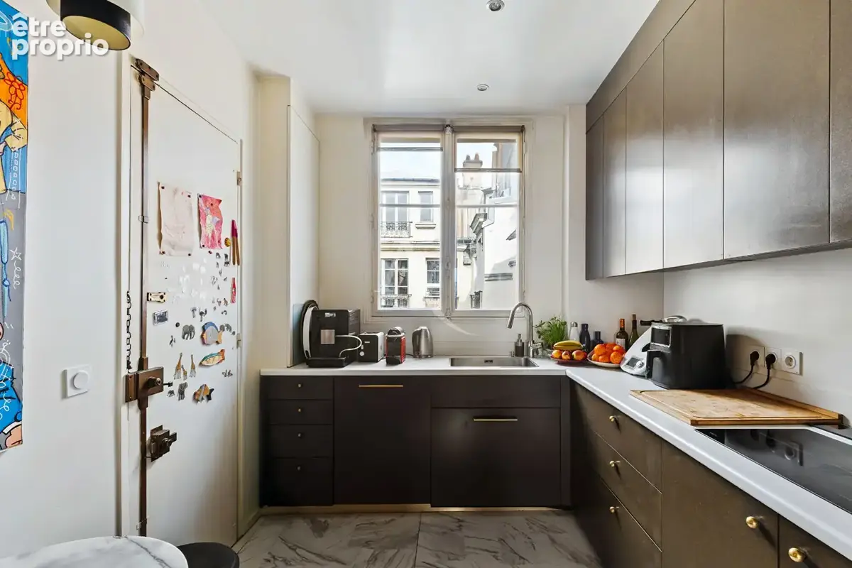 Appartement de standing  5 pièces - Secteur Marché Lebon - Dernier étage avec vue Tour Eiffel & Arc de Triomphe - photo 7