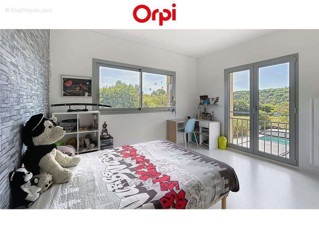 Maison à CRANVES-SALES