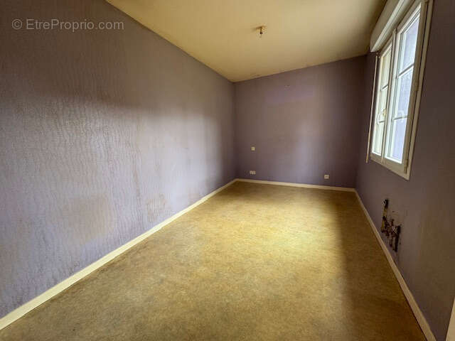 Maison à DONVILLE-LES-BAINS