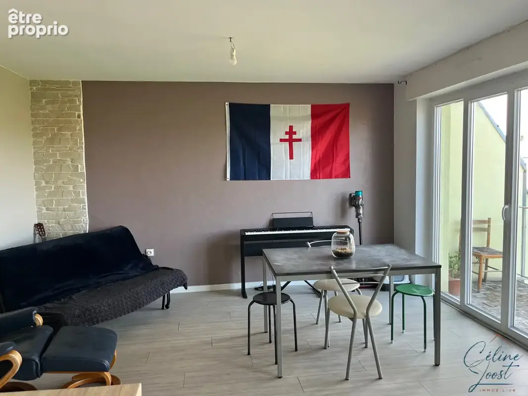 EXCLUSIF ! Lumineux 3 pièces avec balcon, garage et cave - photo 2
