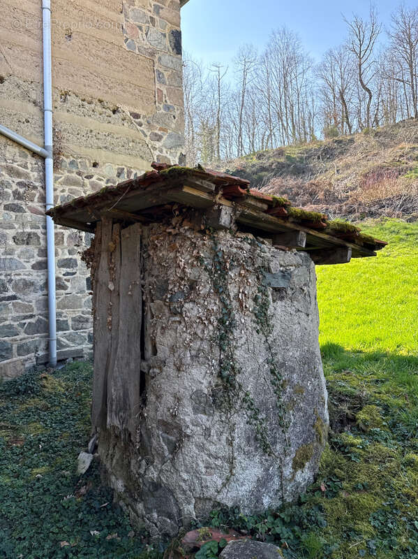 Maison à SAINT-MARTIN-LA-SAUVETE