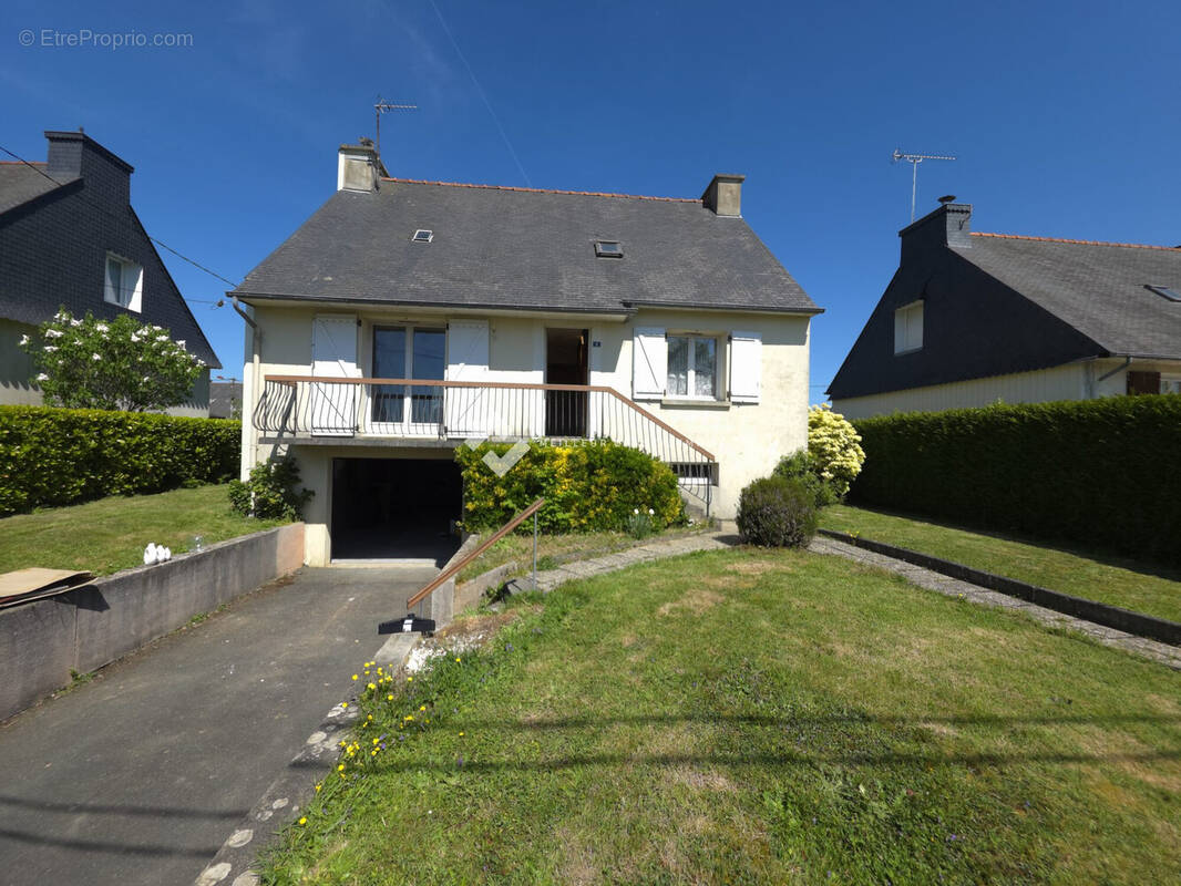 Maison à PLOEUC-SUR-LIE