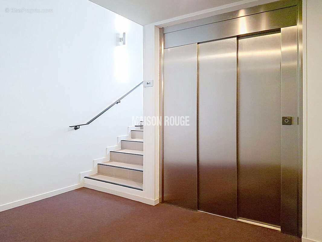 RARE A LA VENTE - Appartement de standing récent avec balcon aperçu mer, garage et ascenseur à Trébeurden - photo 13