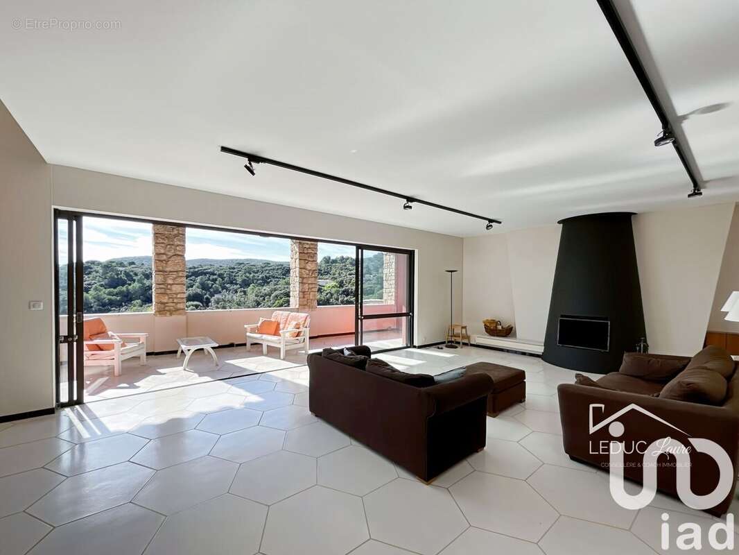 Maison 260 m² à La Roque-Sur-Ceze  - photo 5